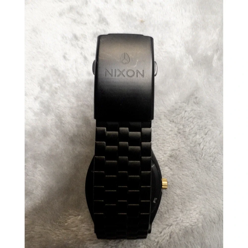 Nixon Minimalist Time Teller Mens 37mm Watch Matte Black Case & Gold Dial
